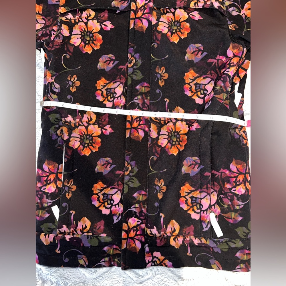 NEFF LUSH Softshell Jacket - Picture 6 of 8